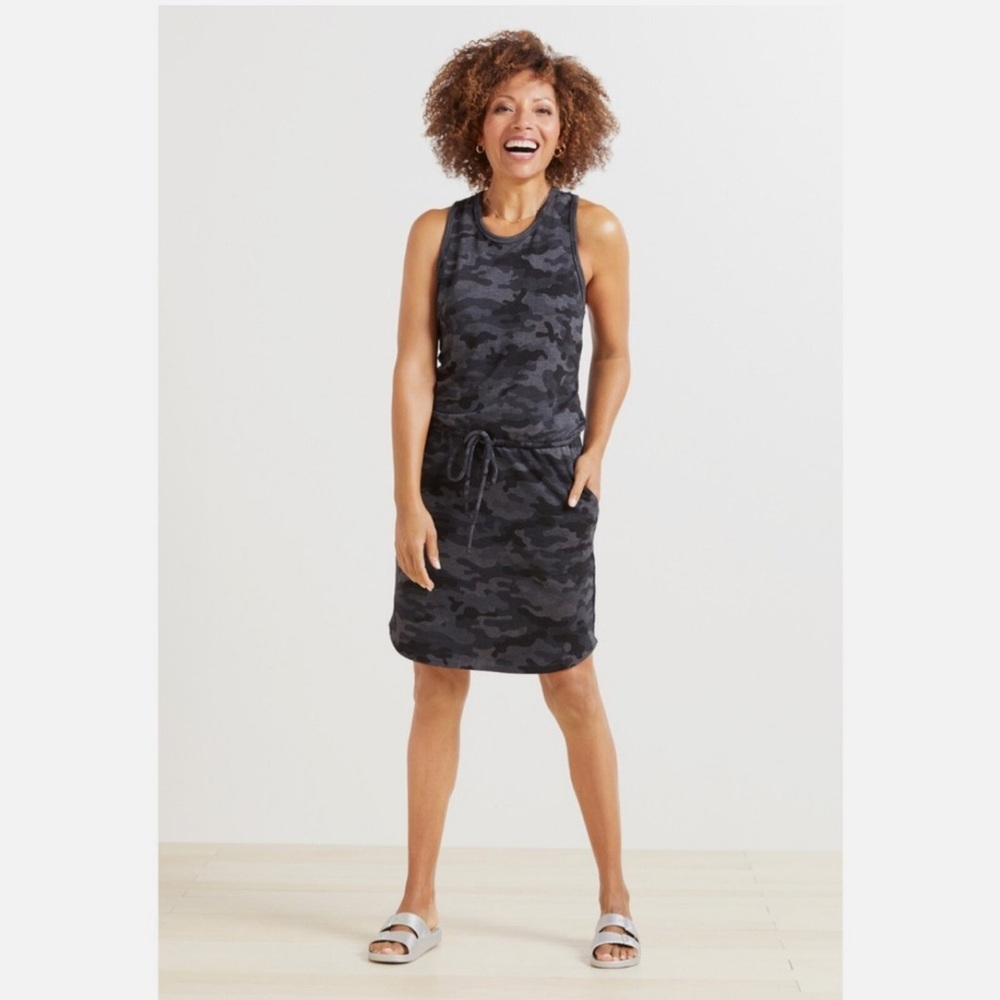 Sundry X Evereve The Weekender Camo Racerback Dress